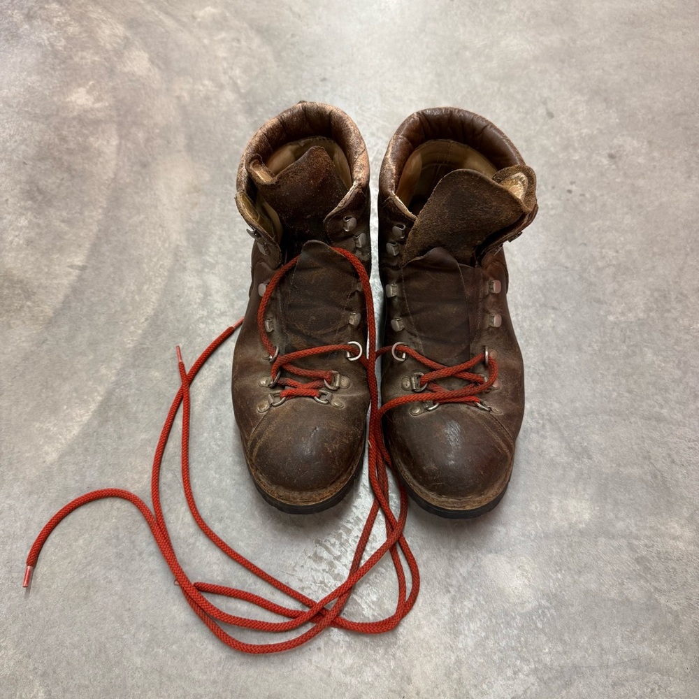Vintage Brown Leather Hiking Boots with Red Laces